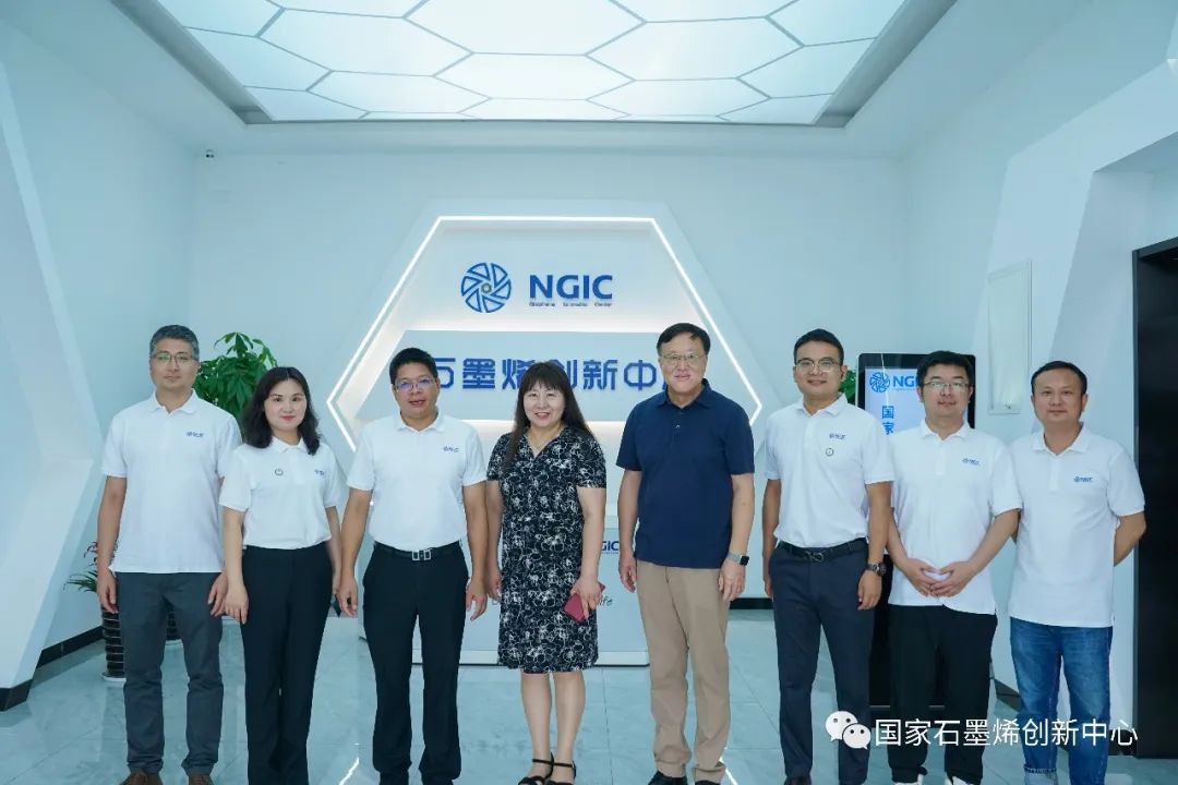 国际合作交流｜日本工程院院士唐捷和美国北卡来罗纳大学教授秦禄昌莅临国家石墨烯创新中心访问交流