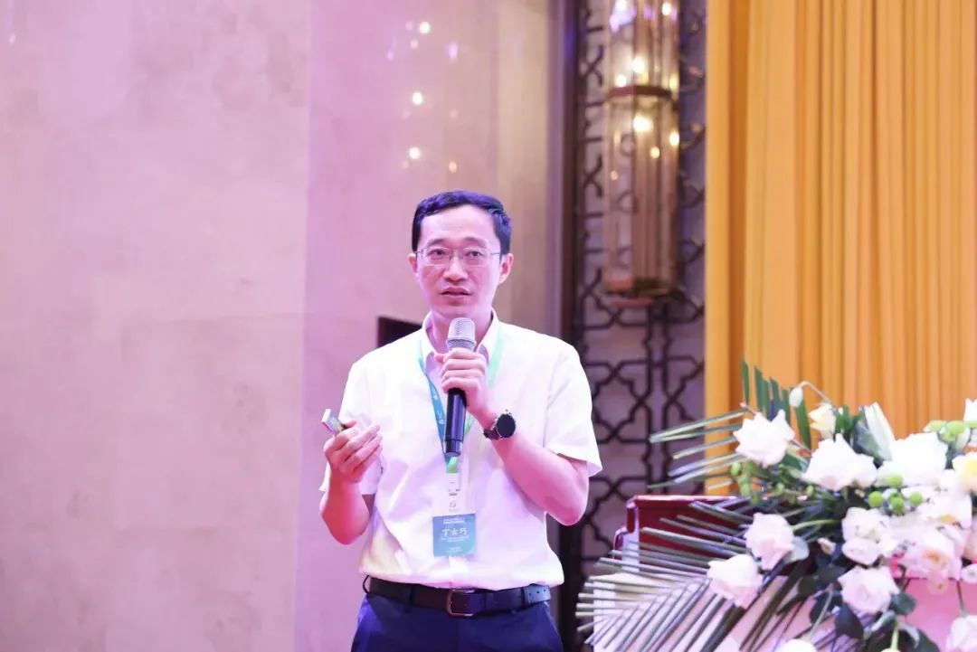 丁古巧博士应邀参加“六盘山论坛2023”并作“石墨烯导热研发进展”主题报告