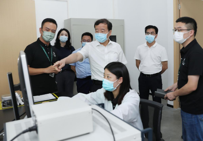 东莞市委书记肖亚非赴墨睿科技调研 抢抓产业风口机遇 大力推进创新发展