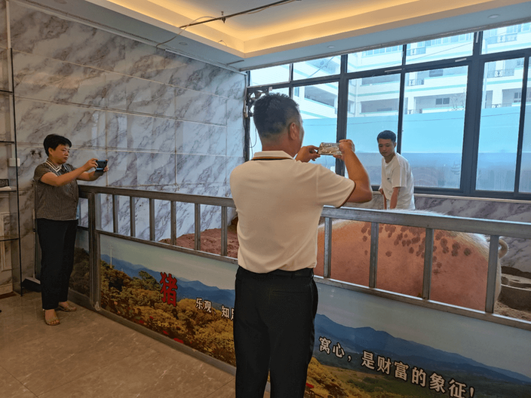 宁德市委市政府在厦门召开招商推介会陈文卿县长莅临集团考察指导