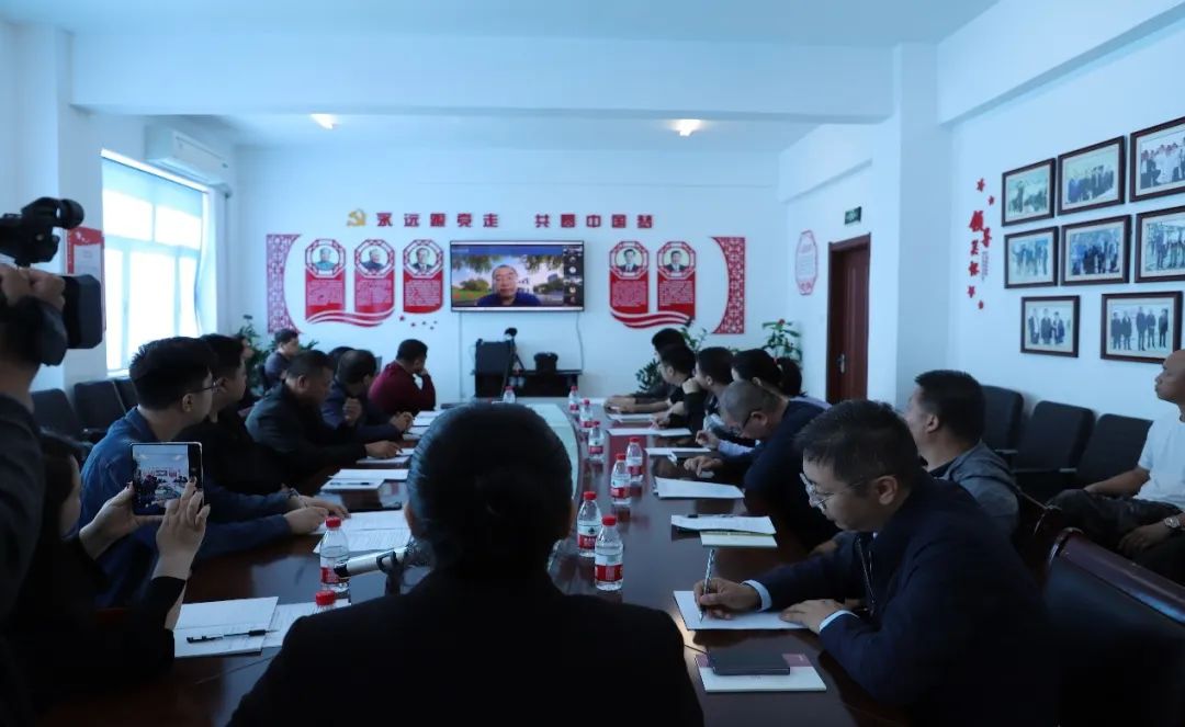 校企合作谱新篇 产研融合促发展 | “汇智龙江”七台河市新兴区科技成果对接会在宝泰隆石墨烯公司顺利举办