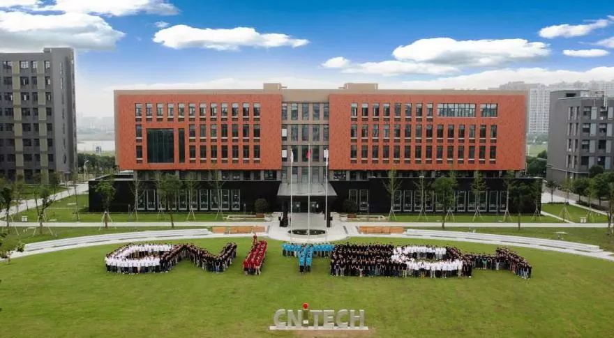 因石墨烯研究获诺贝尔物理学奖，这位教授刚刚来访宁波材料所！