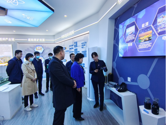 新乡市副市长李瑞霞莅临煜和研究院参观调研