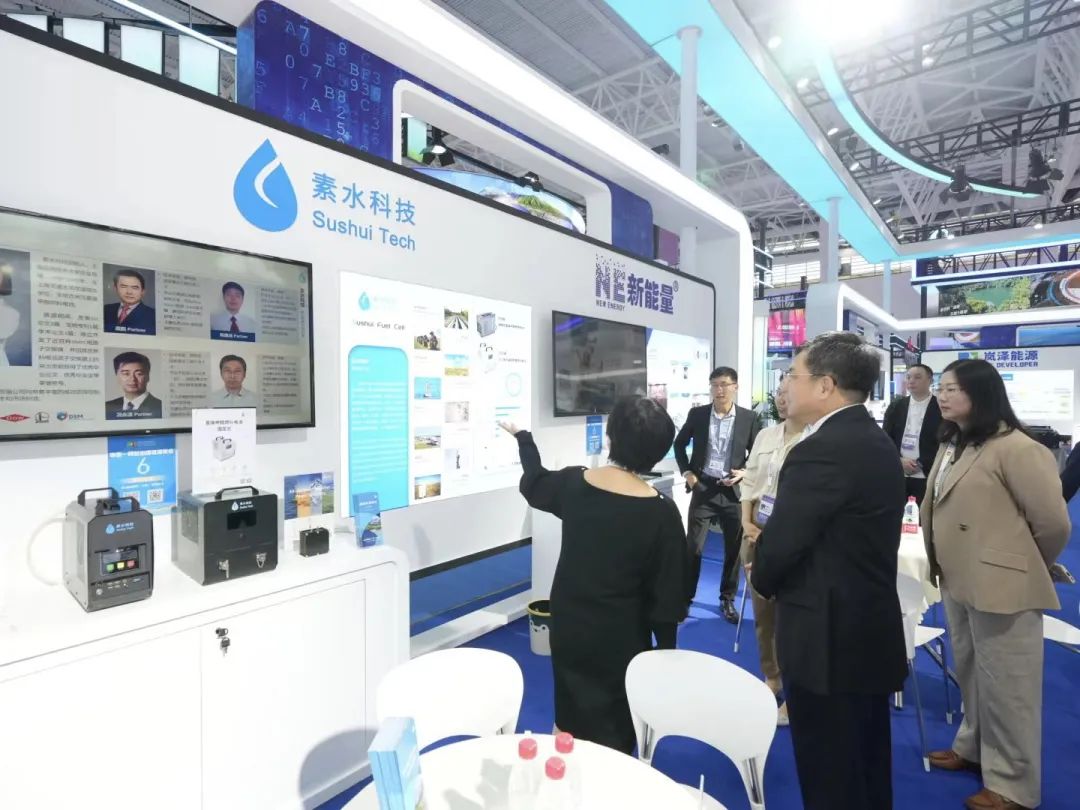 上海市石墨烯产业技术功能型平台组团参加“第六届中国—阿拉伯国家博览会”