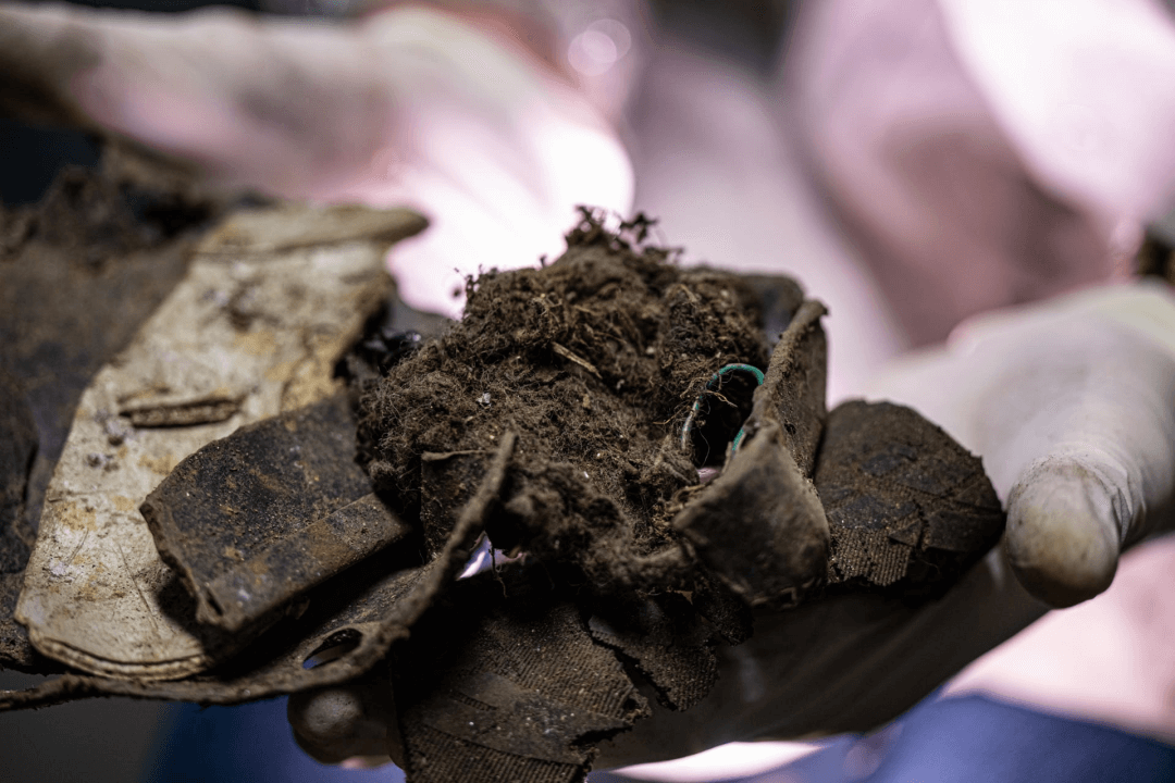 莱斯大学与福特合作将废旧汽车塑料“变身”石墨烯，有望惠及全球14亿辆在用乘用车