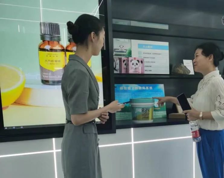 惊艳亮相丨煜和石墨烯产品入驻重庆国货精品贸易中心！