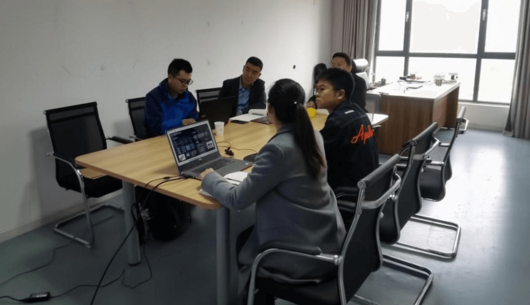 科明光电陈炜一行到浙江大学山东工业技术研究院参观考察