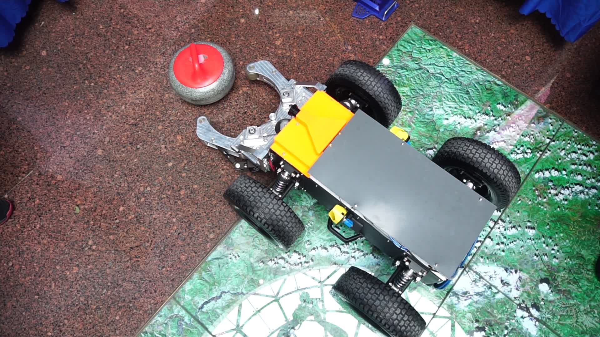 “硬核”科技上线 沉浸式体验科普嘉年华