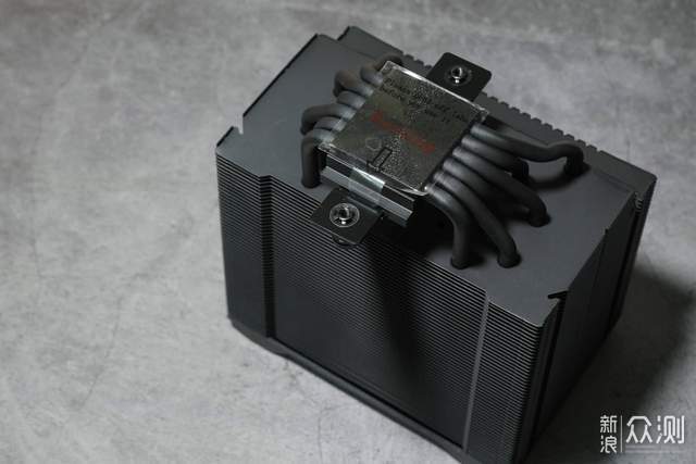 极速降温，冷静游戏，乔思伯CPU散热器_新浪众测