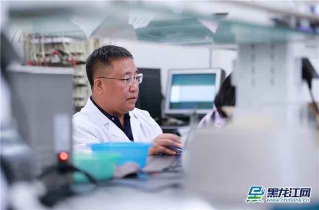 哈工大教授袁国辉：龙江石墨 未来可期