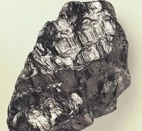 出大招：中国限制出口石墨！