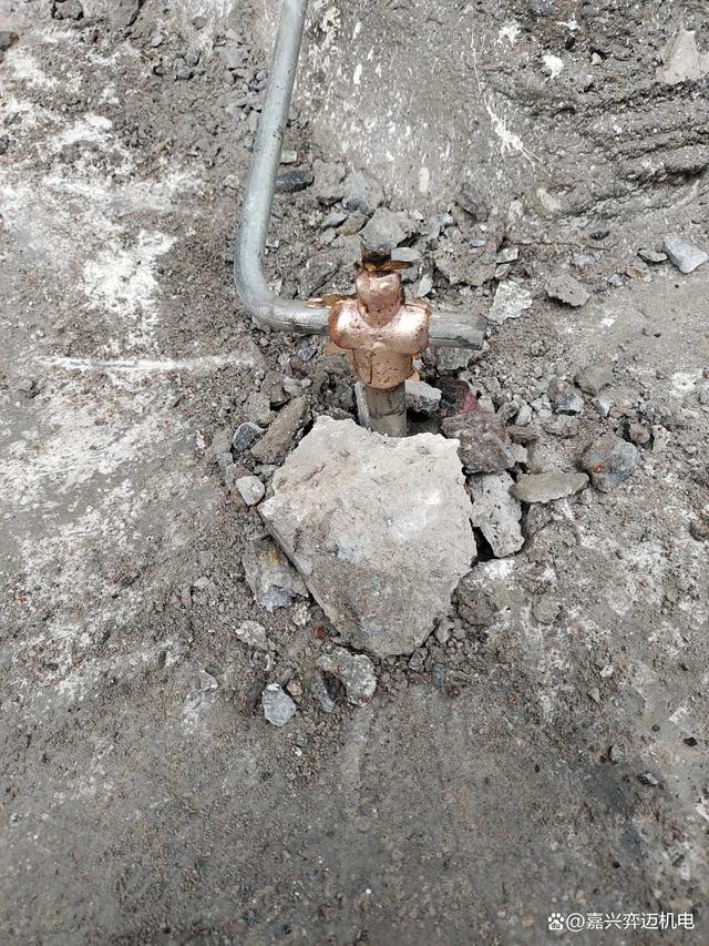 供电局配网用石墨烯复合接地装置纪实