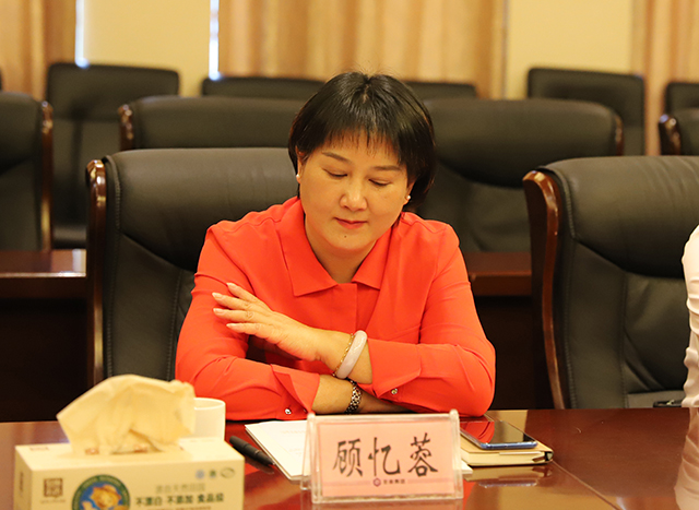 热烈祝贺圣泉集团与华明地板战略合作暨发热地板首发仪式圆满成功