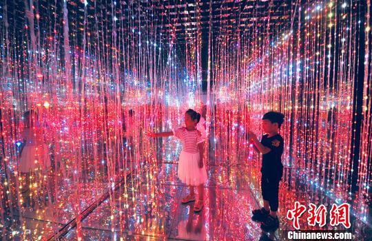 “史诗40年”走进常州武进捕捉“江苏新画卷”