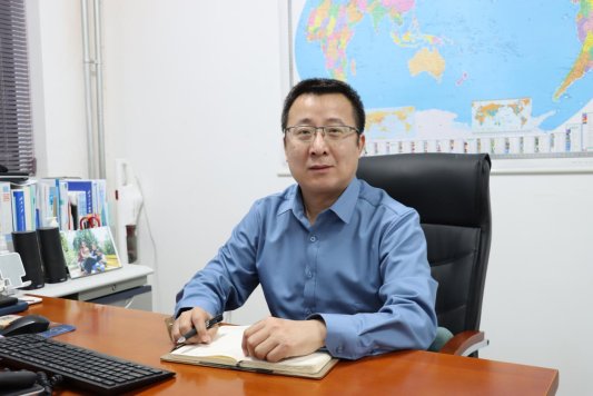 济南大学徐锡金教授：为区域经济社会发展提供科学理论支撑