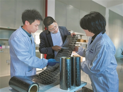 获批组建国家石墨烯创新中心  宁波石墨烯产业 如何“玩”出新花样