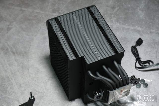 极速降温，冷静游戏，乔思伯CPU散热器_新浪众测