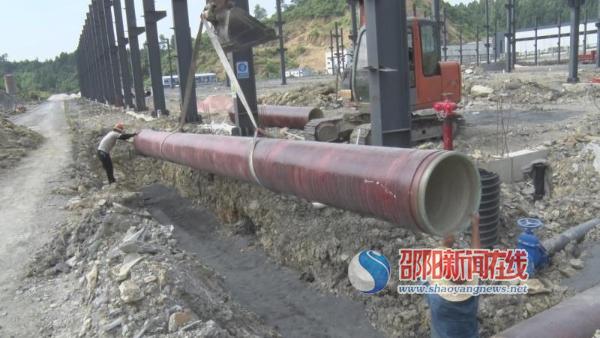 绥宁县湘商产业园首次使用竹缠绕复合地下管道