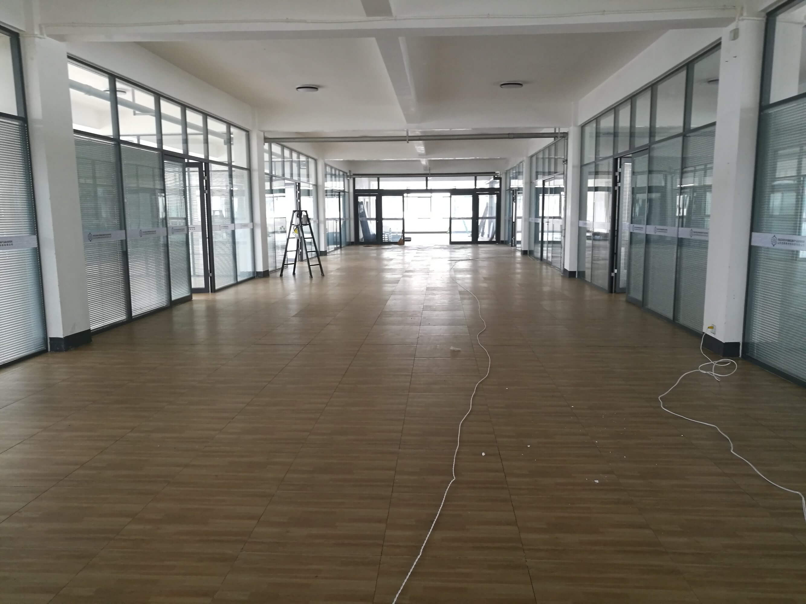 7月16日，黑龙江科技大学石墨烯产业技术研究院项目进展情况