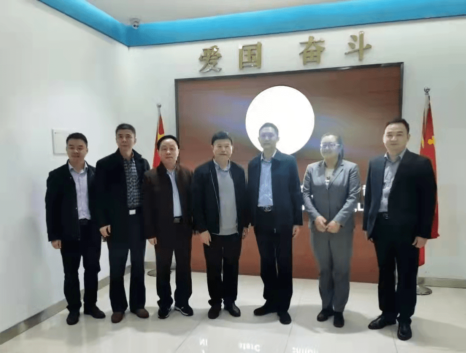 赣州市人民政府驻上海联络处主任黄红民率队赴宁波考察走访企业