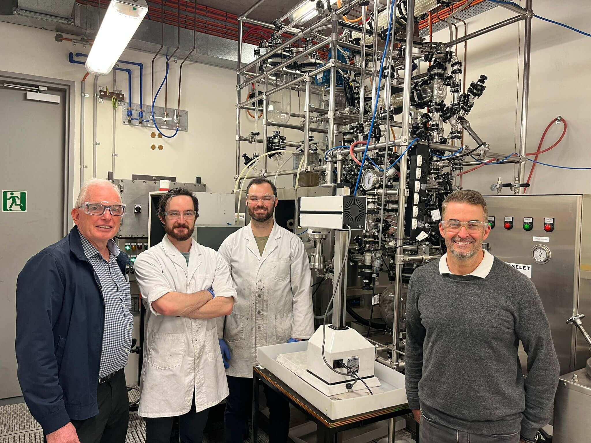 两天内生产1公斤边缘功能化石墨烯——加速能源应用的商业化