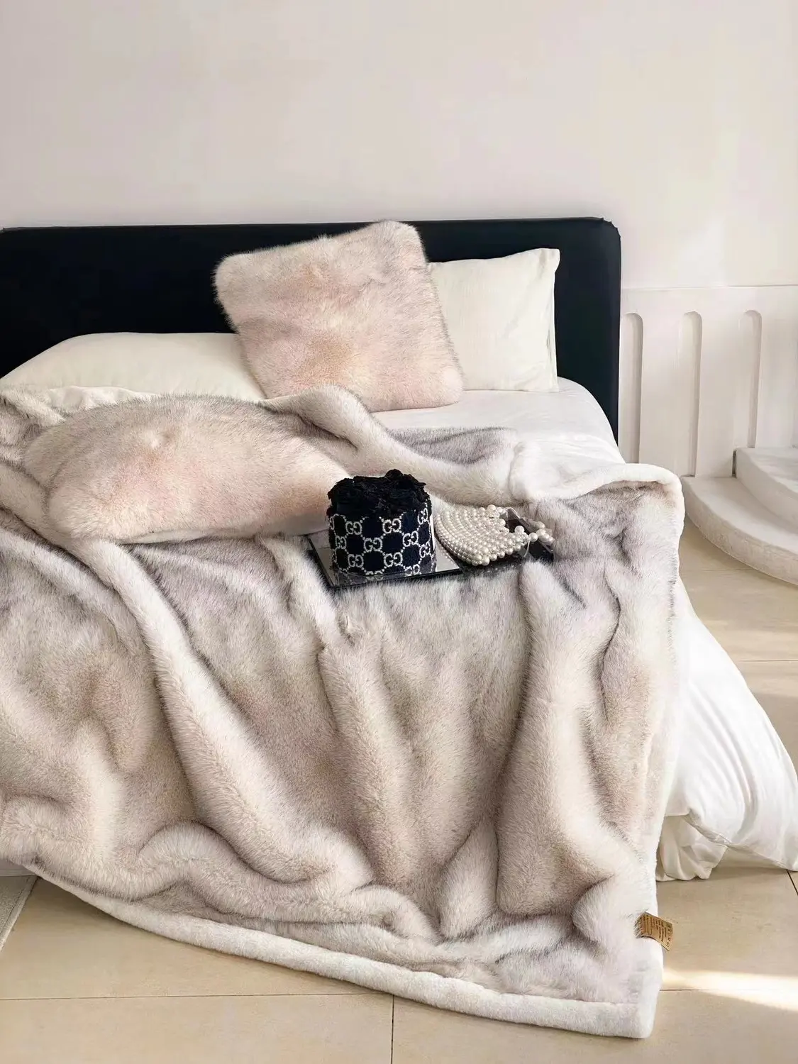 投资数亿元研发石墨烯家纺，抖音电商直播一年卖出一个“小目标