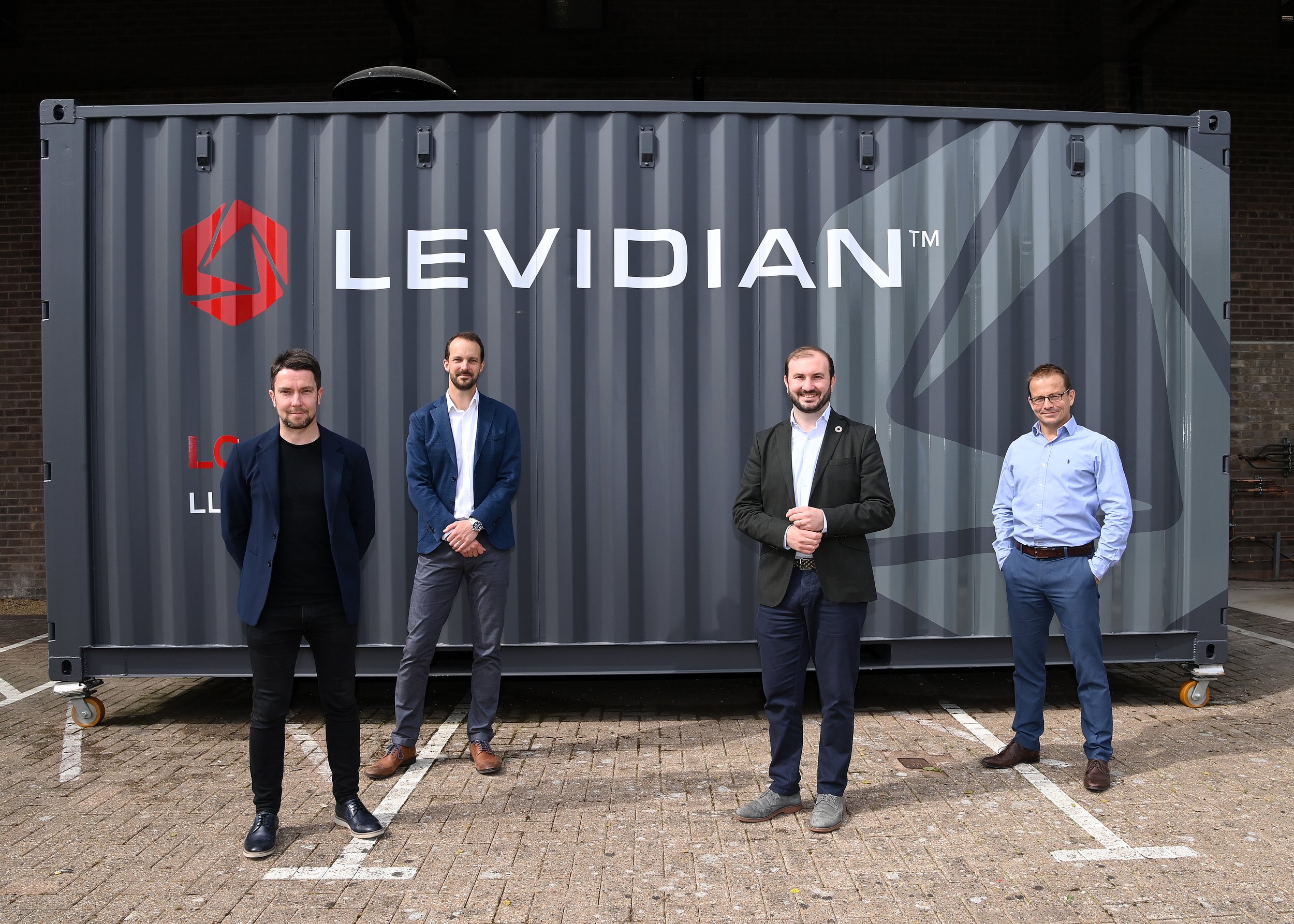 Santander UK与气候技术创新者Levidian合作
