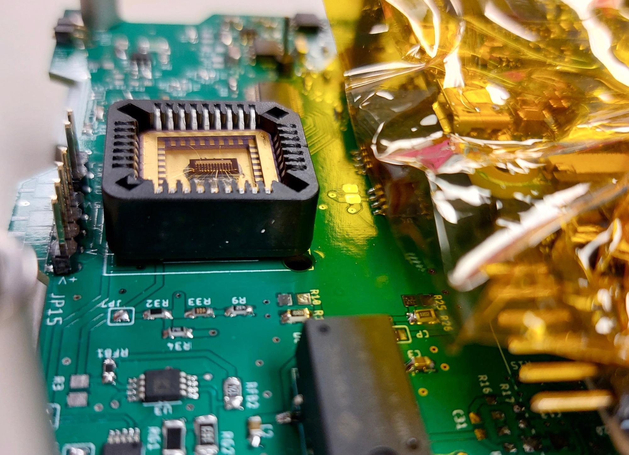 Applied Nanolayers的石墨烯目前正在接近太阳同步轨道（它在太空中）