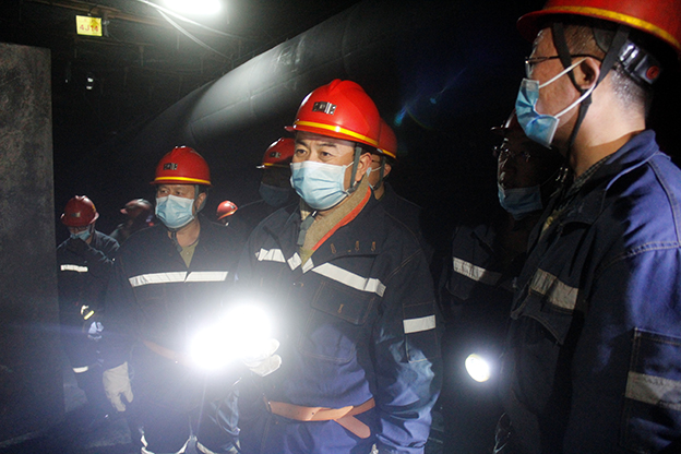 【人民访谈】翟红：新材料“火箭军”跑出转型加速度