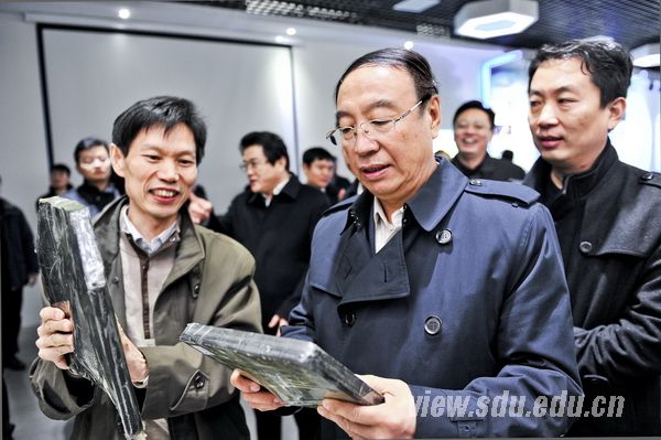 山东大学与德州市人民政府深化合作协议签约仪式举行