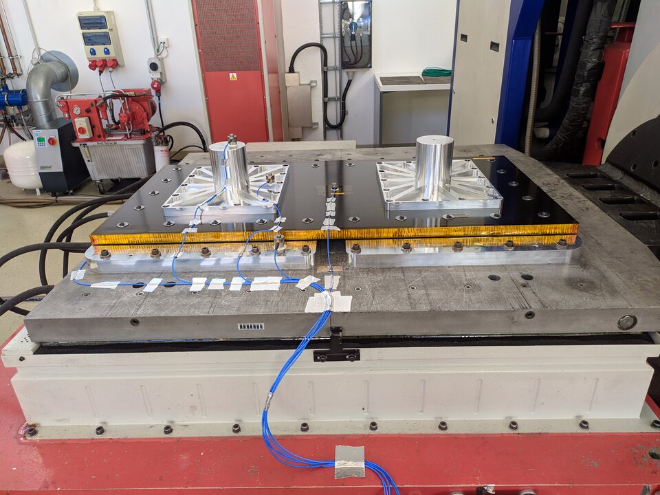 正在进行振动测试