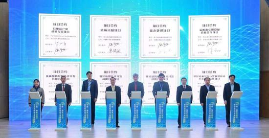 “烯”创未来！2023中国·瑞安石墨烯前沿应用技术高峰论坛举行，这些院士专家都来了……