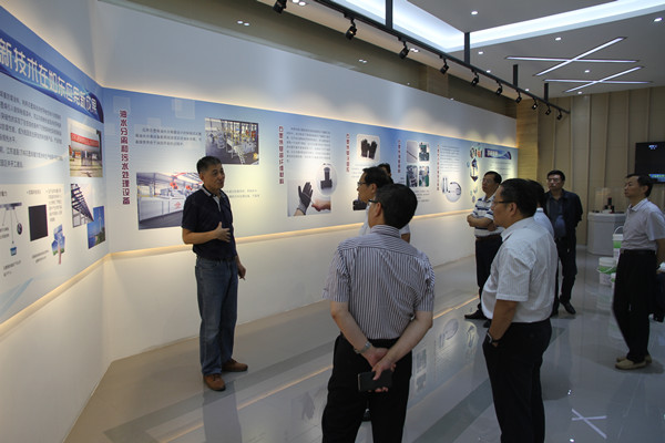 如东县人大常委会考察调研石墨烯产业发展情况