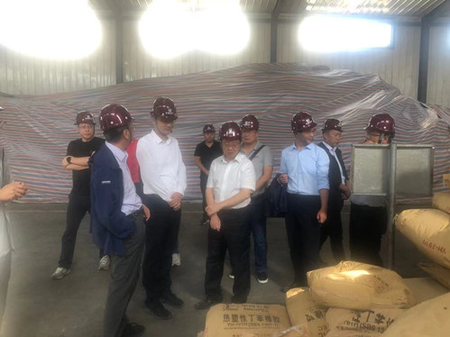 中国科学院兰州分院对STS区域重点项目“氧化石墨烯/石墨烯增强SBS改性沥青路面的应用与示范”进行中期检查