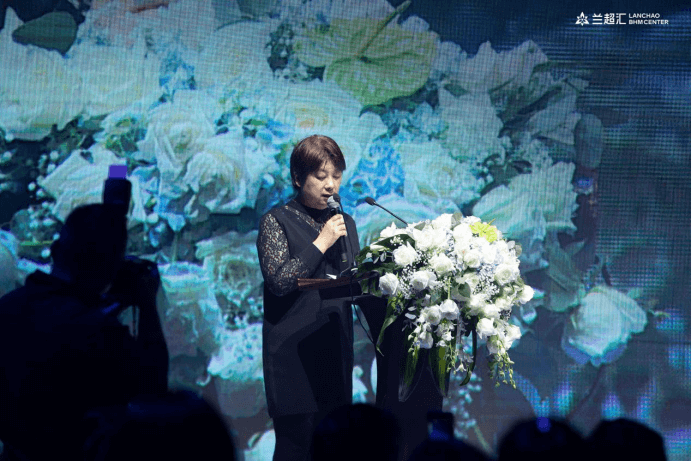 数字化赋能女性消费行业价值峰会在京举办