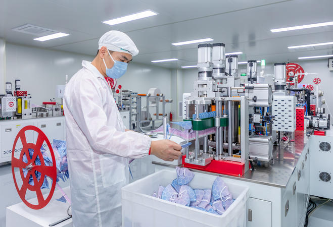 瑞康公司成功研制出石墨烯抗菌抗病毒口罩