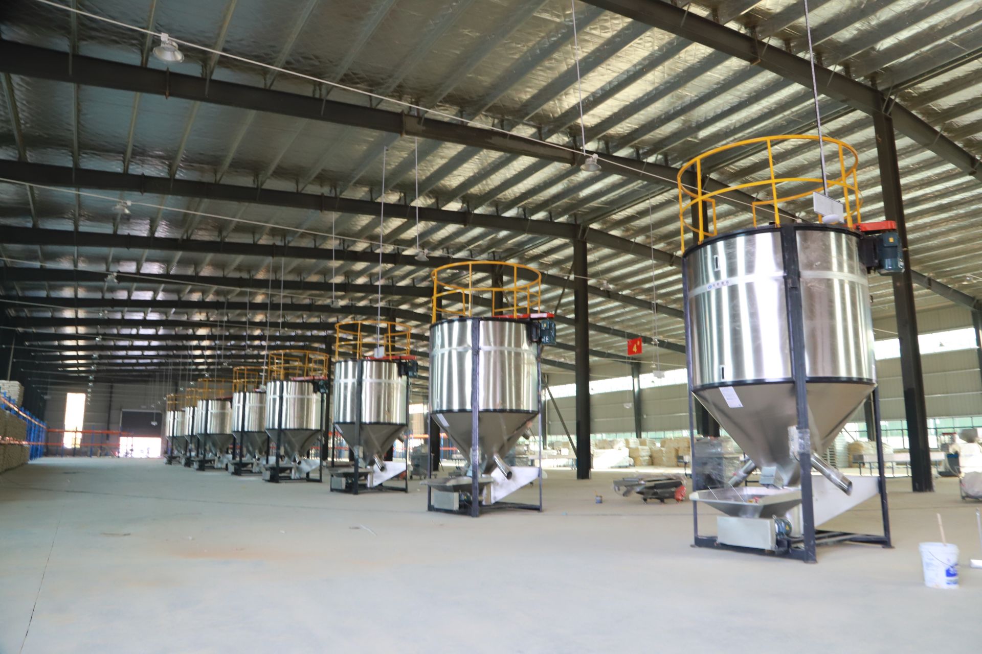 都昌县委书记邱舰调度重大项目建设情况