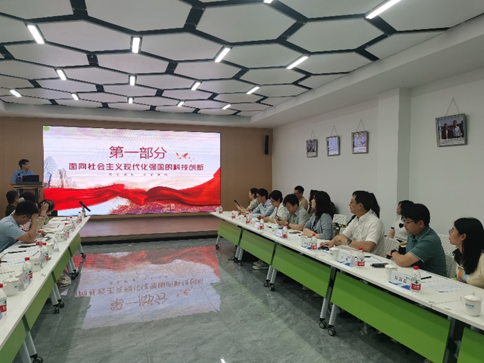 工程和生态塑料国家工程研究中心党支部赴浙江开展主题党日活动