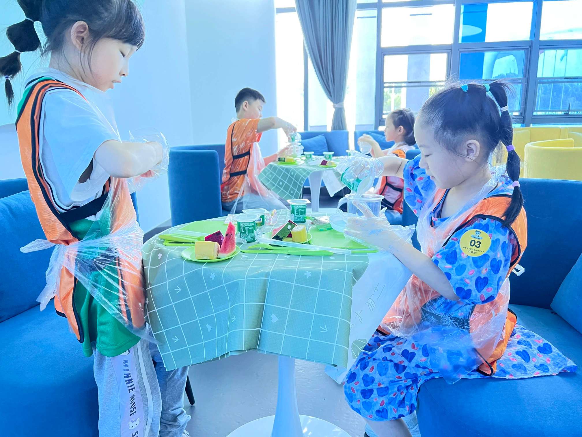 工业邂逅旅游！探访一杯酸奶诞生的奇幻世界