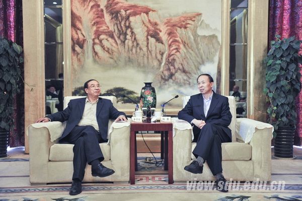 山东大学与德州市人民政府深化合作协议签约仪式举行