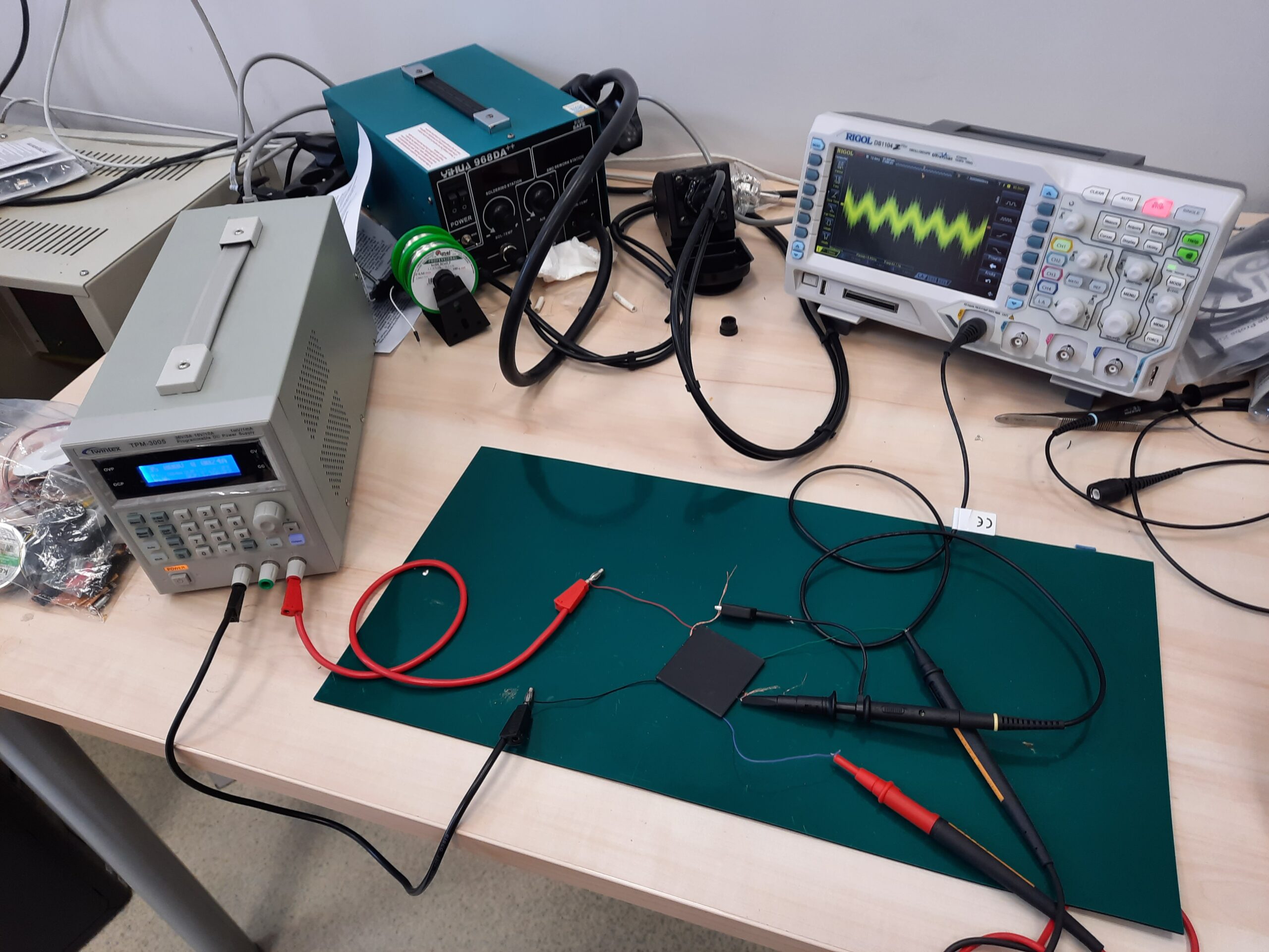 含有石墨烯的 ESD 聚合物：防止静电放电