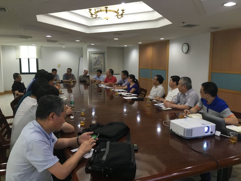 内蒙古矿业集团来厦门大学考察石墨烯研究及产业化情况