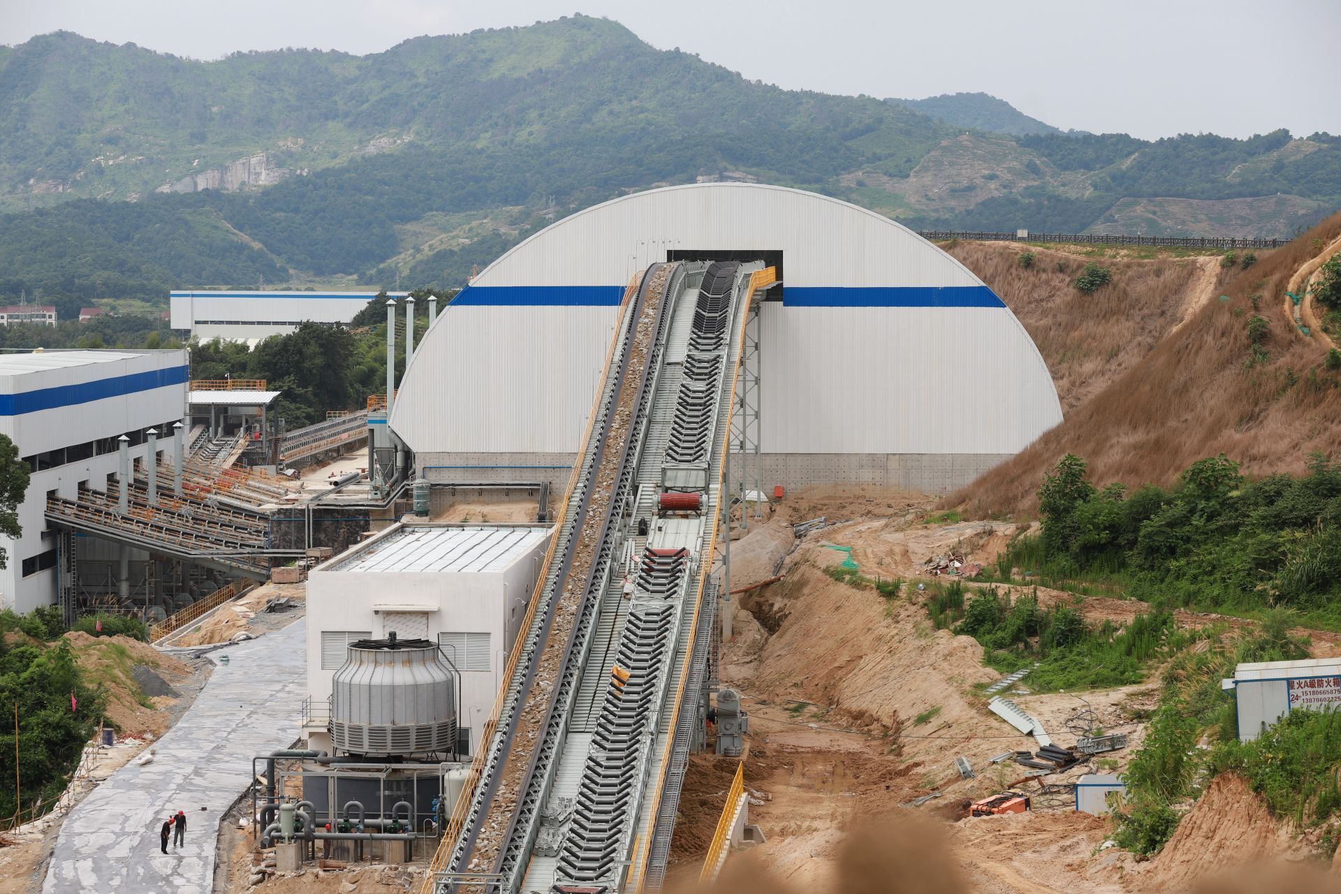 修水县考察团来我县考察调研工作