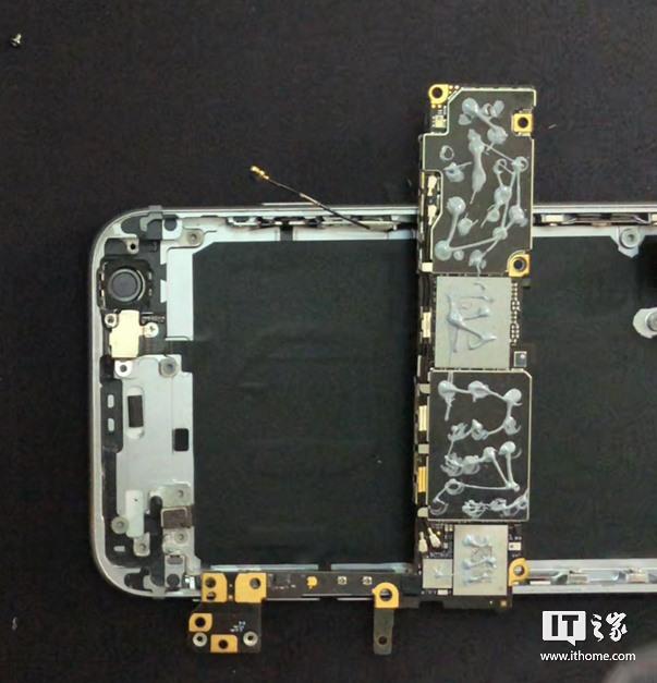【首发】 iPhone 6S 改装石墨烯散热，榨干苹果A9全部性能