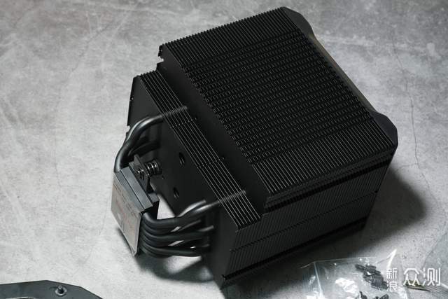 极速降温，冷静游戏，乔思伯CPU散热器_新浪众测