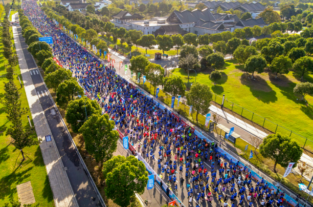 聚才兴业 双向奔赴——“两湖”创新区核心区的澎湃律动（4）