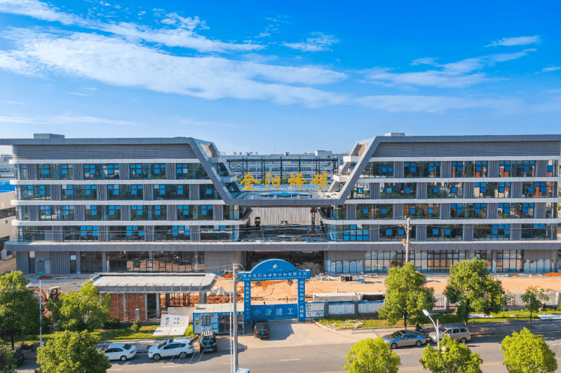 金阳烯碳石墨烯新材料项目建设接近尾声，预计11月投入使用。 均为浏阳经开区供图