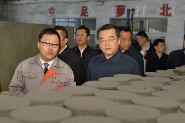 如何推进龙江石墨产业发展 庆伟书记提出“四个要”！