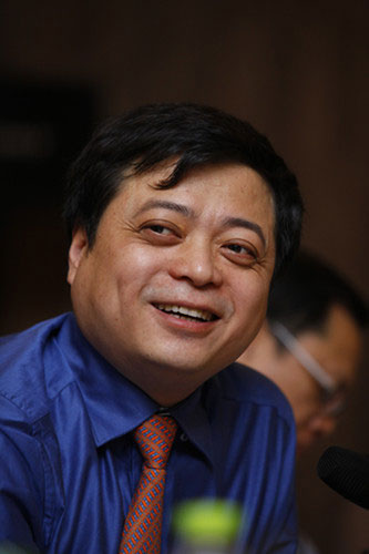 正泰电器：明年推出石墨烯电池 充电8分钟可跑1000公里