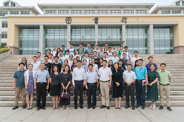 中国海洋大学-青岛华高墨烯科技股份有限公司“新型碳材料联合实验室”揭牌暨捐赠仪式举行